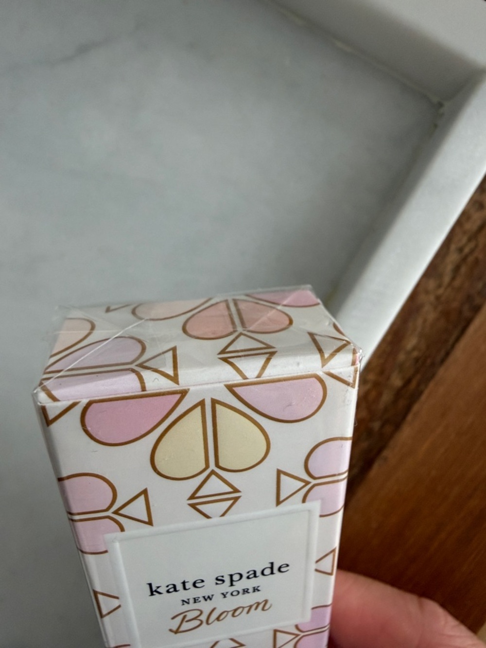 Kate Spade Bloom Travel Perfume - Picture 4 of 6